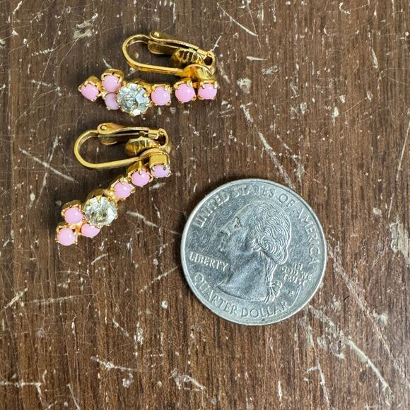 Vintage Gold Tone Pastel Pink Clear White Rhinestone Dangle Clip on Earrings - Picture 3 of 4